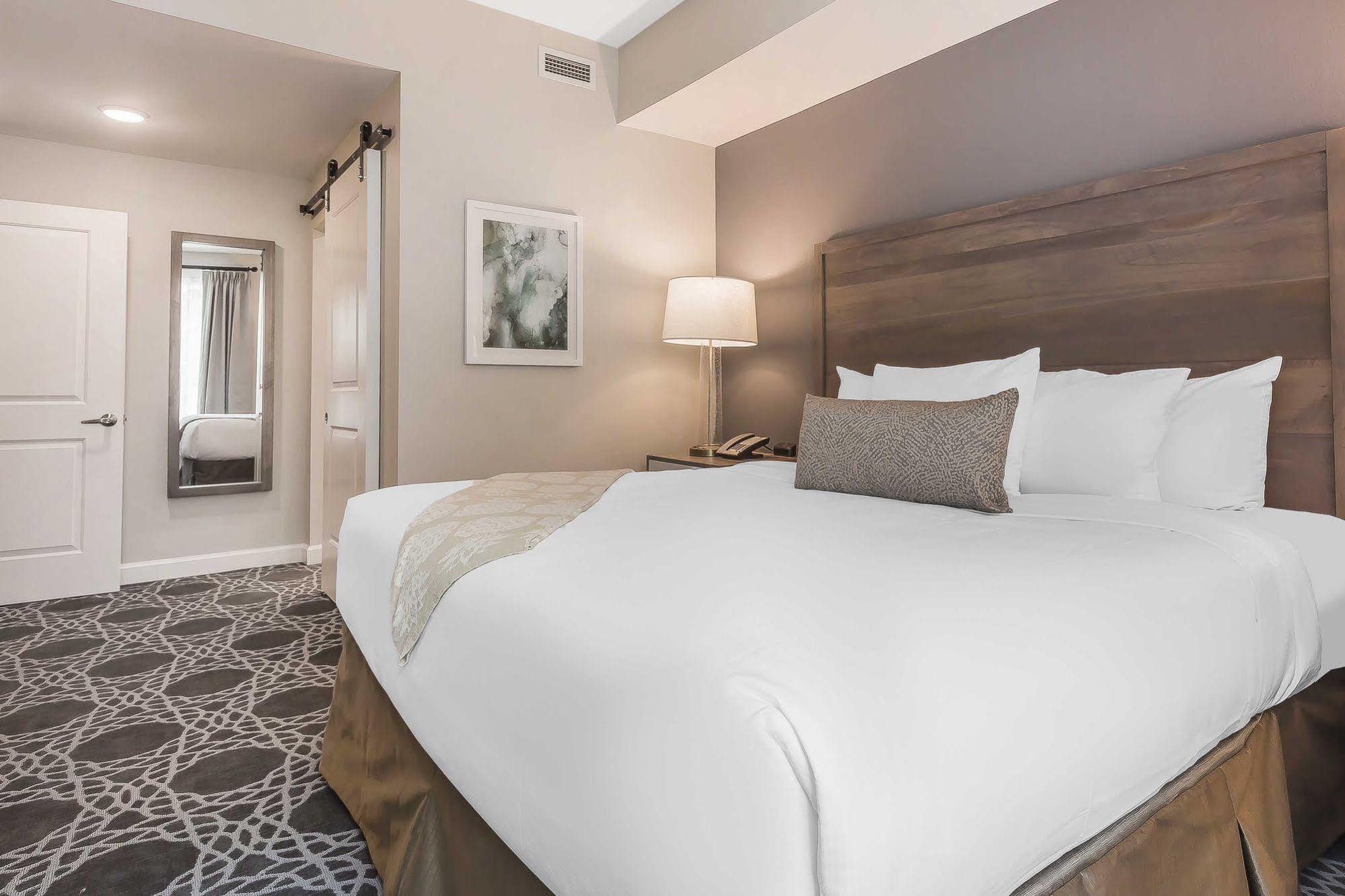 King 583 Hotel Charleston Exterior photo
